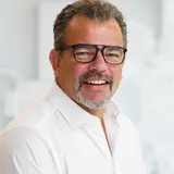 Carl-Heinz Schneppenheim, Geschäftsführer der Kunststoffverarbeitung Schneppenheim GmbH