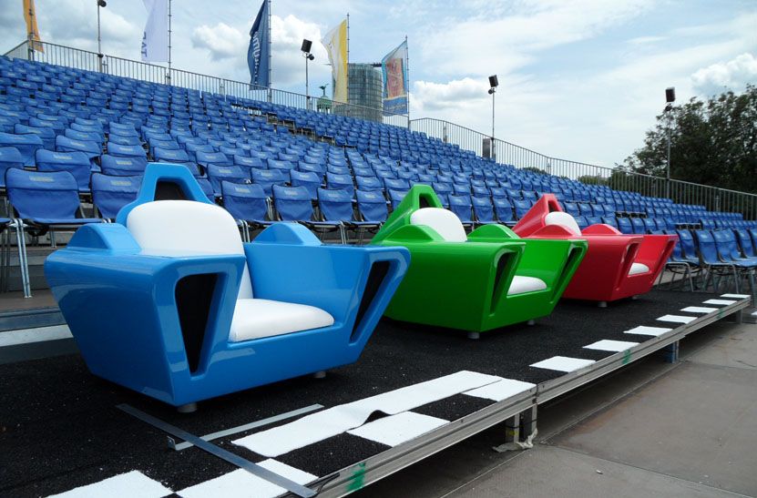 CNC-gefräste Formel-1-Rennsitze aus Hartschaum für Event-Tribüne